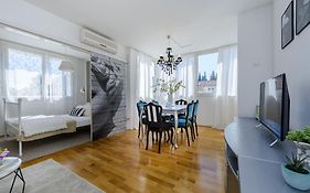 Apartment Glamour
